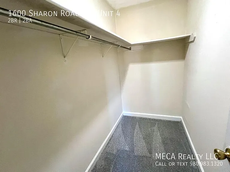 1600 Sharon Rd W #4 — Photo 14