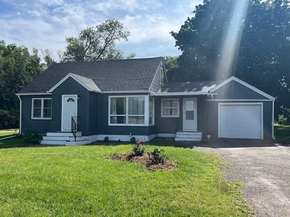 1017 S Sibley Ave, Litchfield, MN 55355