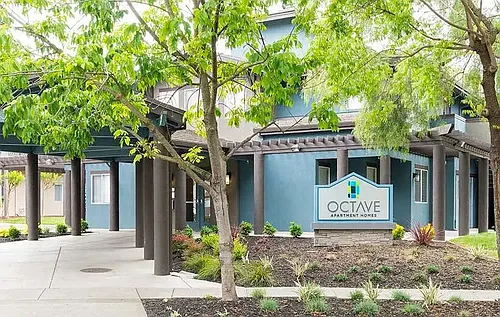 Octave Photo 1