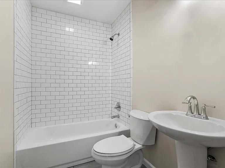 5332 Cedar St — Photo 11