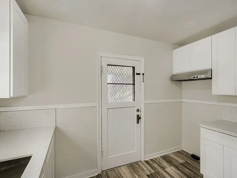 153 18th Ave — Photo 13