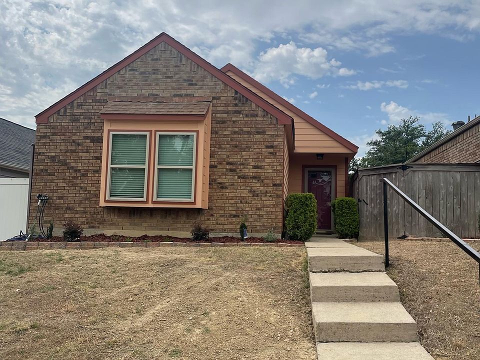 1st image of 224 Teakwood Ln