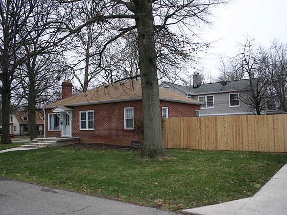 2nd image of 5754 Norwaldo Ave