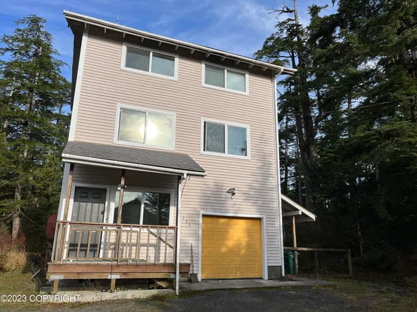 125 Kings Row, Petersburg, AK 99833