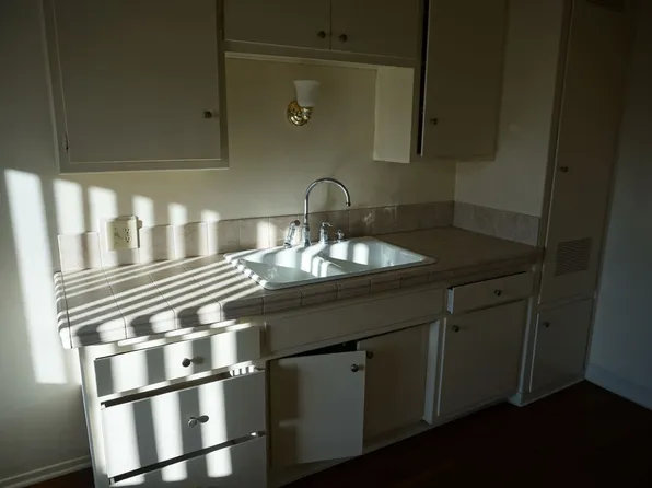 3RD, 3138 E 3rd St #5, Long Beach, CA 90814