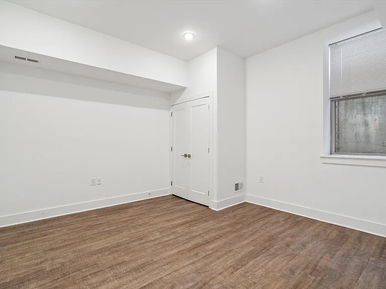 1328 N Franklin St #1F — Photo 11
