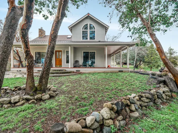 5655 Tamarack Ln, Central Pt, OR 97502