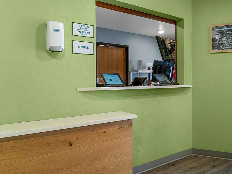 Lobby and Guest Check-in