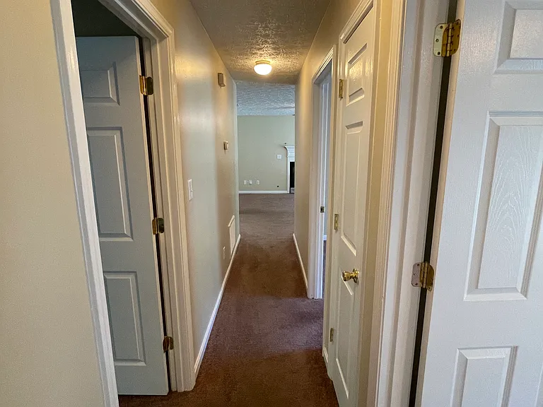 10824 Charlene Dr — Photo 10