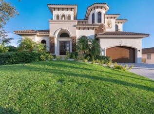 494 Seagull Ave, Naples, FL 34108