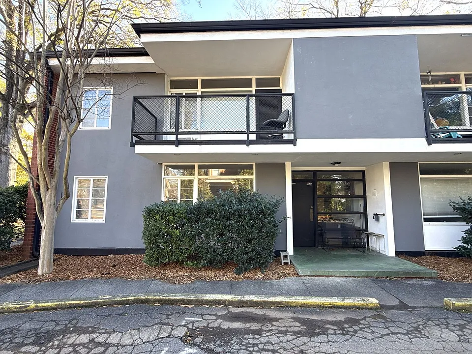 A0432-Kirkland Apts