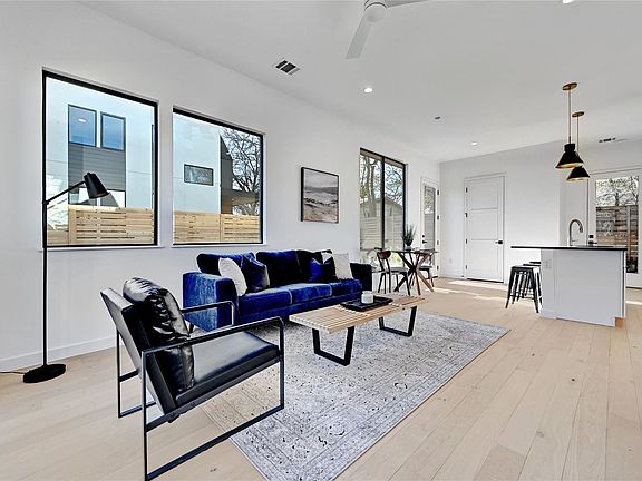 4th image of 410 Krebs Ln #B