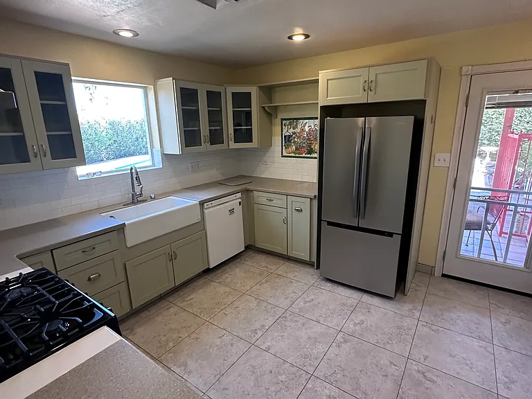 3328 S Stanley Pl — Photo 4