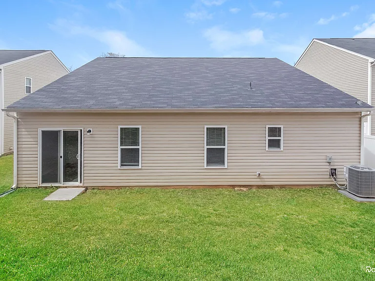 960 Joselynn Dr — Photo 15