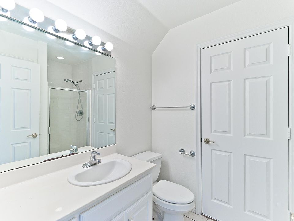 1st image of 4126 University Blvd