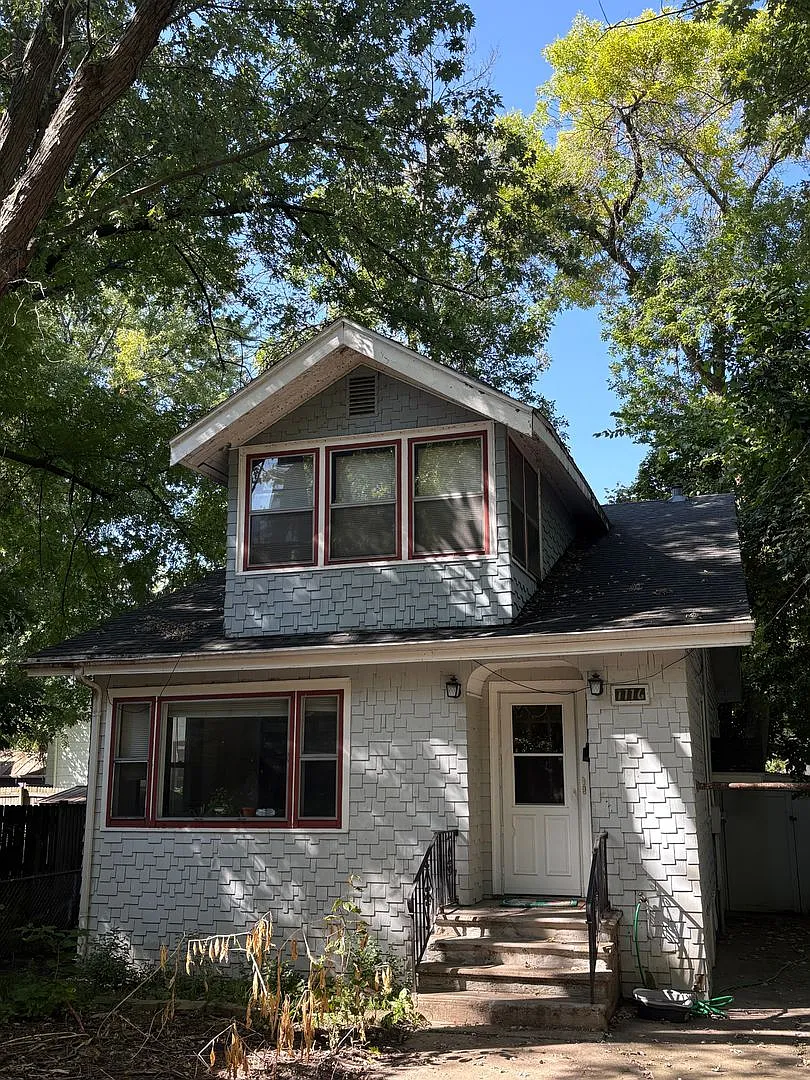 /Charming 3BR Near Downtown Madison - Available 8/15/2027 — Photo 1