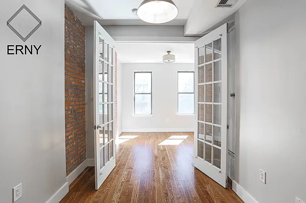 Rented by ERNY LLC | media 6