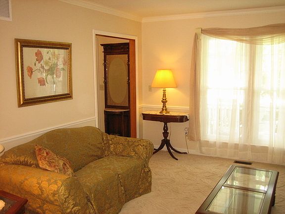 4th image of 43051 Lancelot Dr