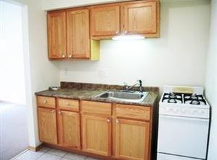 5065 N Hopkins St APT 8, Milwaukee, WI 53209