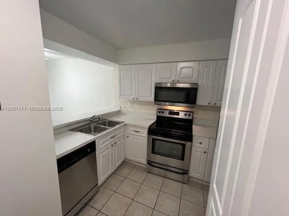 15405 Miami Lakeway N #1071, Miami Lakes, FL 33014