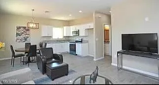 2073 W Ajo Way — Photo 3