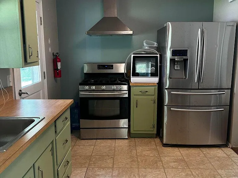 445 Brookside Ave — Photo 7