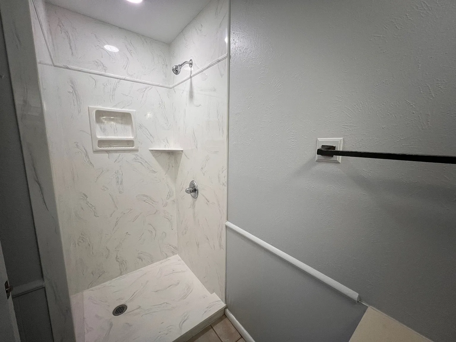 3 bed, 1588 sqft, $2,350 — Photo 2