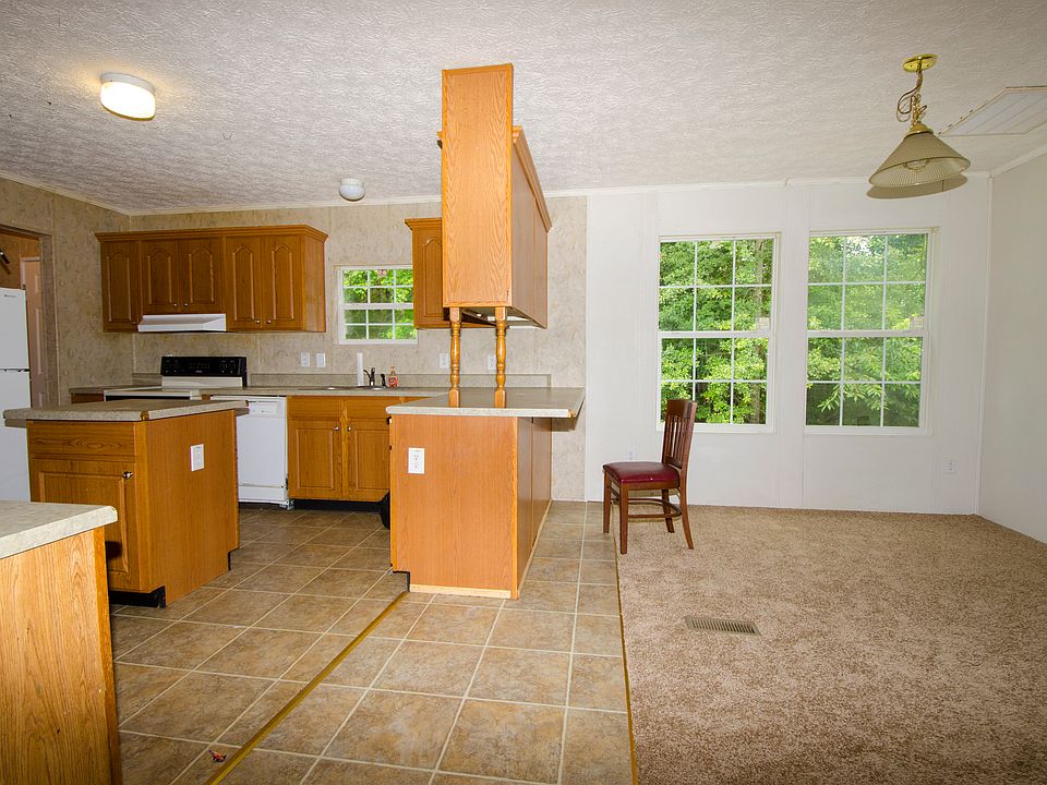 2nd image of 3393 Fairview Dr