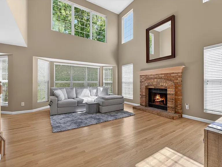630 Cascade Lake Dr — Photo 5