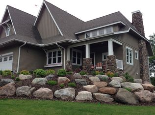 15637 Michele Ln, Eden Prairie, MN 55346