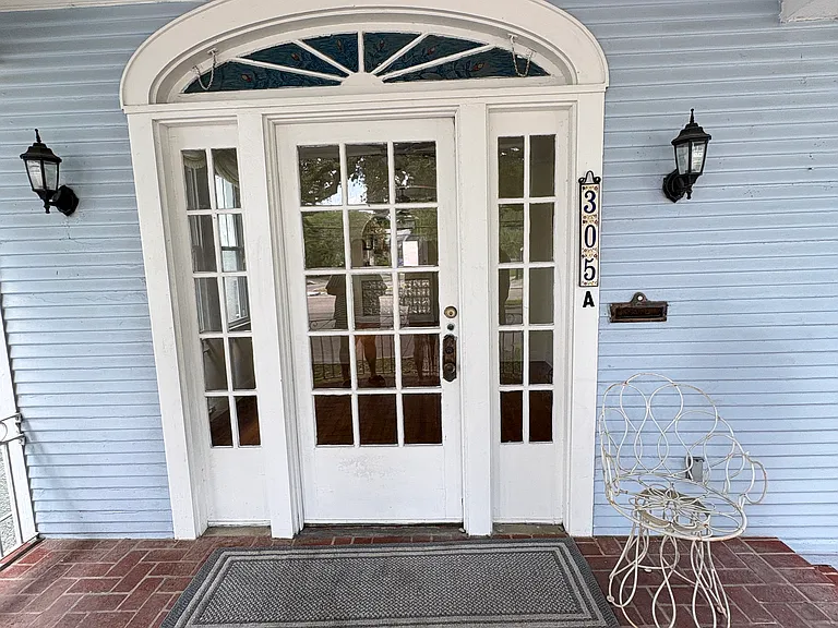 305 City Park Ave #A — Photo 3