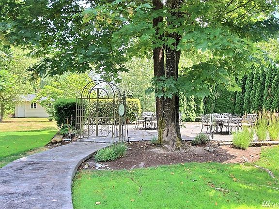 5th image of 1907 96th Avenue Ct E