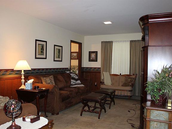 4th image of 1410 Dudley Dr