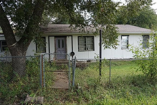 2nd image of 262 Pueblo Dr