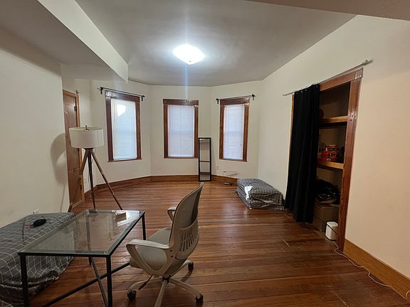 3rd image of 346 Faneuil St #2G