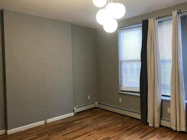 546 W 188th St APT 3 photo 1