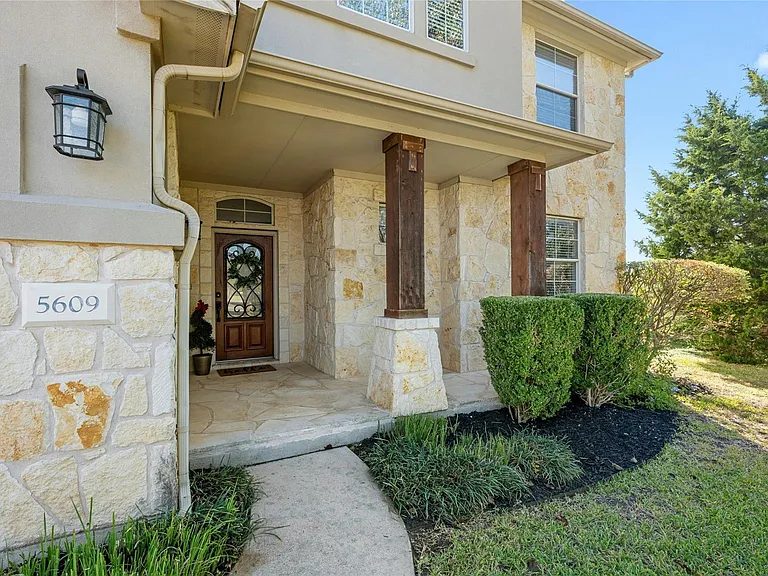 5609 York Bridge Cir — Photo 35