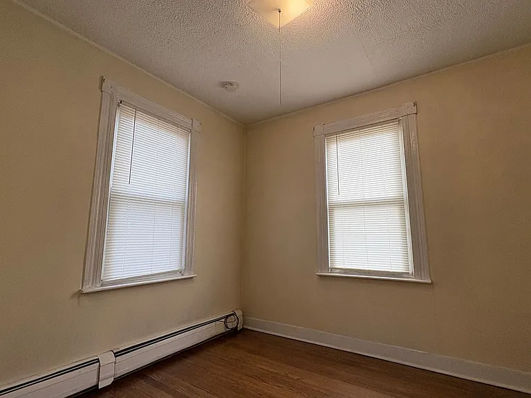 36 Walnut St — Photo 7
