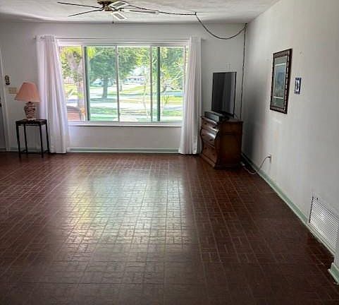 2nd image of 8501 NW 19th Street