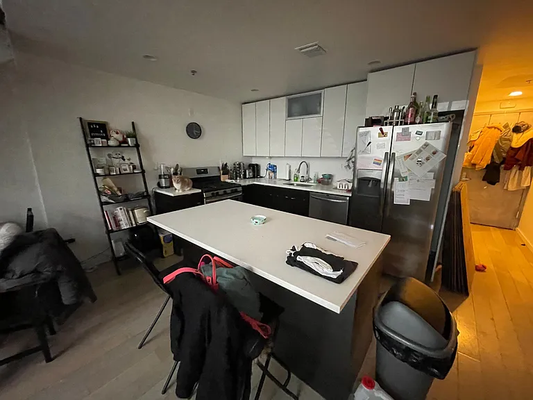 728 Market St #201 — Photo 7