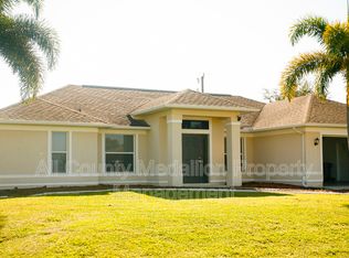 625 NE 1st Ave, Cape Coral, FL 33909