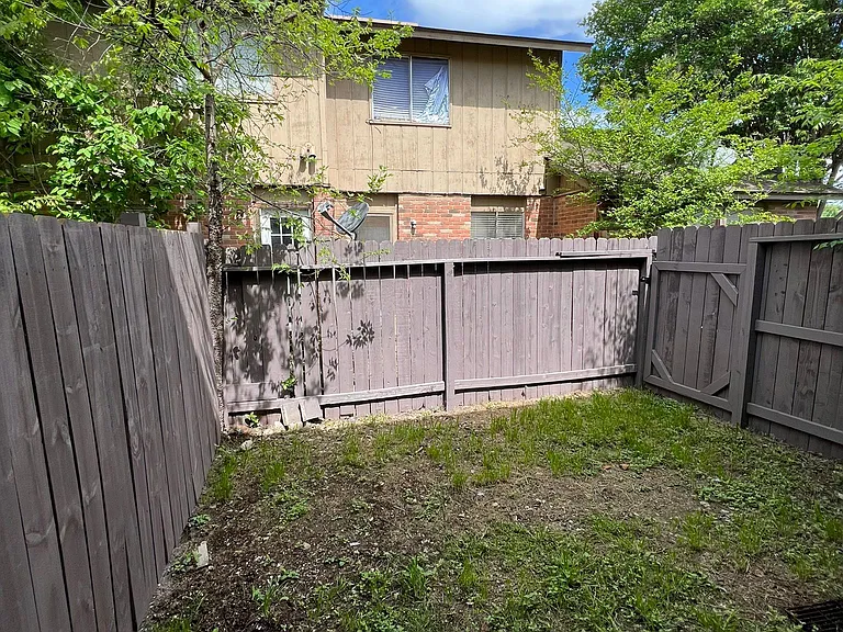 10641 Starcrest Dr #10643 — Photo 10