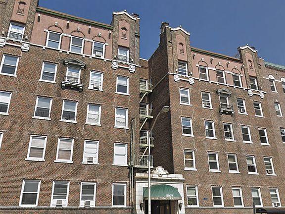 96580F2F-6618-4CCF-98AD-4B68A7189EFC