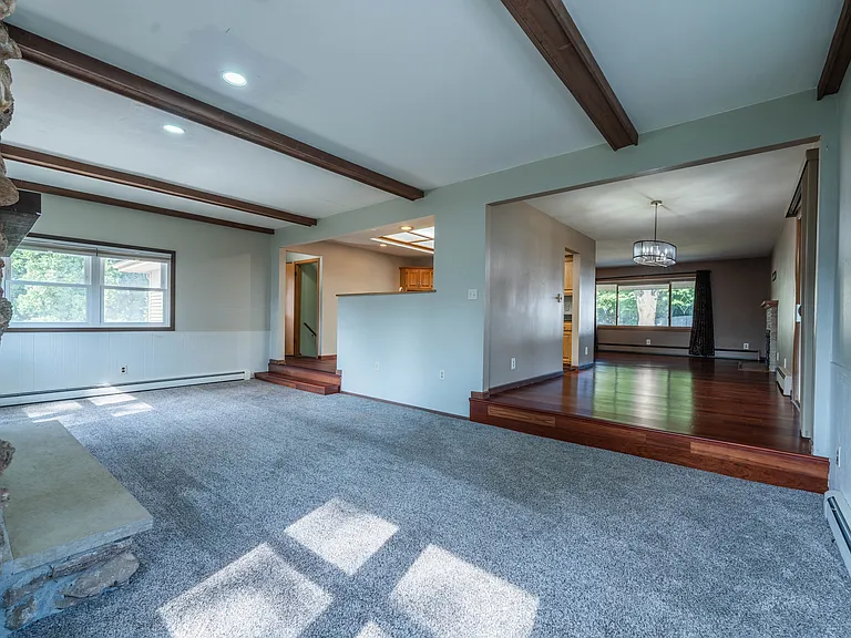 W174N9419 Joper Rd — Photo 12