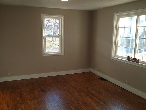 5th image of 215 S Laura St