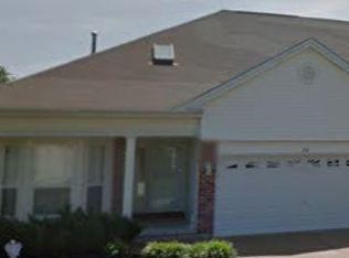 212 Huntsdale Dr, Wentzville, MO 63385