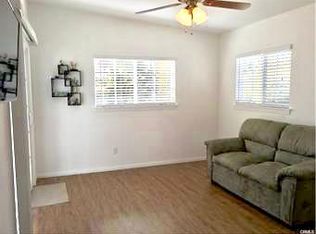 1041 E 9th St, Upland, CA 91786