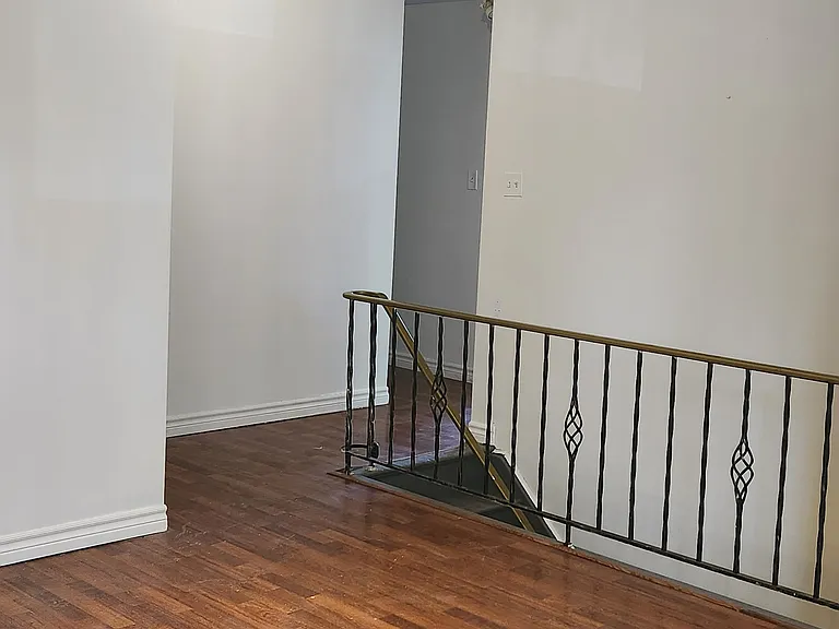 110 Wilson St W #2 — Photo 19