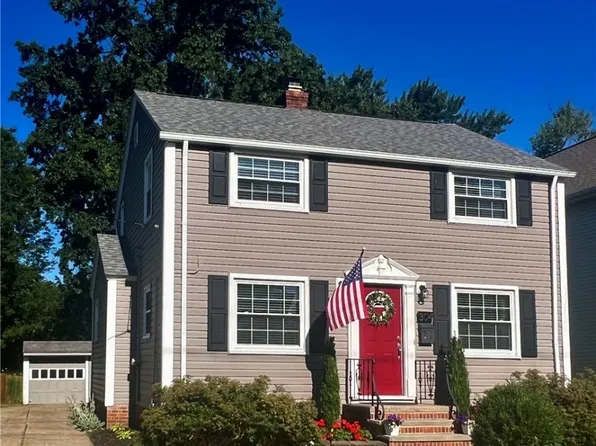 304 Canterbury Rd, Bay Village, OH 44140