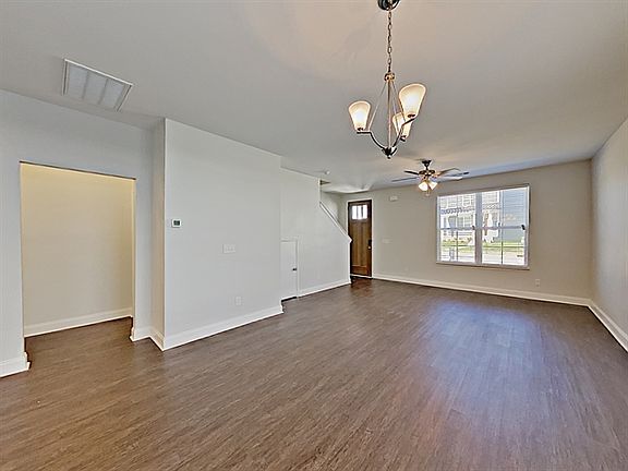5th image of 5350 Tupelo St